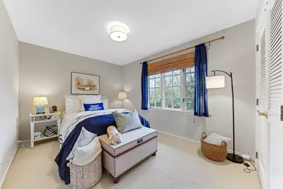 390 S Basswood Road, Lake Forest, IL 60045 - Photo 21