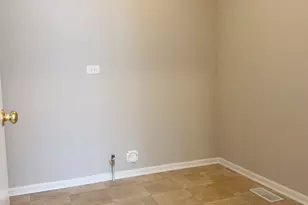 1183 Moonstone Run, Lake in the Hills, IL 60156 - Photo 21