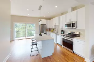 504 Highland Pkwy, Itasca, IL 60143 - Photo 3