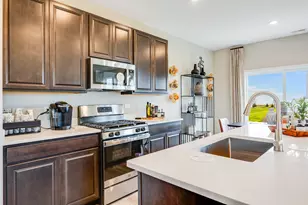 120 Henderson St, Oswego, IL 60543 - Photo 17