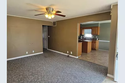 317 Mechanic, Mt. Sterling, IL 62353 - Photo 3