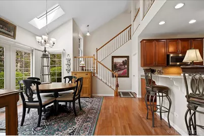 447 Lake Run Court, North Aurora, IL 60542 - Photo 3
