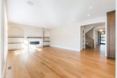 274 E Crescent Avenue, Elmhurst, IL 60126 - Photo 3