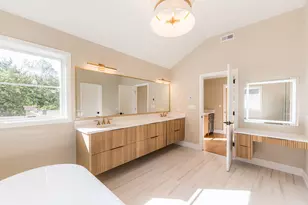 274 E Crescent Ave, Elmhurst, IL 60126 - Photo 13