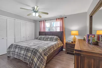 886 W Palatine Road, Palatine, IL 60067 - Photo 17