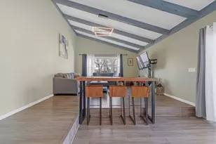 886 W Palatine Rd, Palatine, IL 60067 - Photo 19