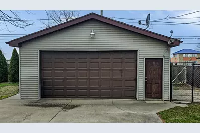 412 Saginaw Avenue, Calumet City, IL 60409 - Photo 5