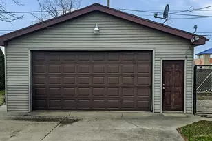 412 Saginaw Ave, Calumet City, IL 60409 - Photo 5