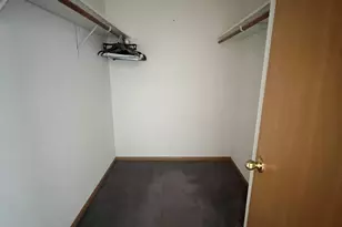 1918 Stonegate Dr, Calumet City, IL 60409 - Photo 15