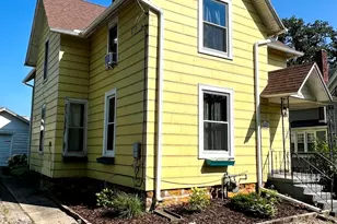 406 S Genesee St, Morrison, IL 61270 - Photo 3