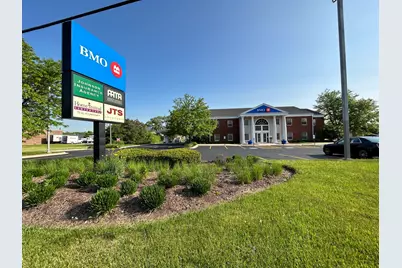 450 E Higgins Road, Elk Grove Village, IL 60007 - Photo 11