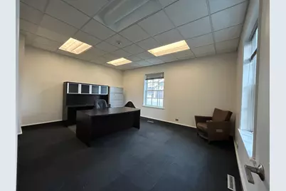 450 E Higgins Road, Elk Grove Village, IL 60007 - Photo 5