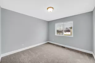 1411 172nd St, Hazel Crest, IL 60429 - Photo 25