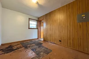 7715 S Kilpatrick Ave, Chicago, IL 60652 - Photo 5