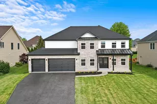 413 N Sycamore Ln, North Aurora, IL 60542 - Photo 1