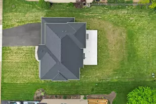 413 N Sycamore Ln, North Aurora, IL 60542 - Photo 41