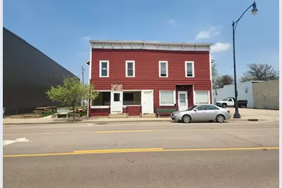 146 E Lincoln Avenue, Hinckley, IL 60520 - Photo 1