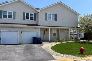 12235 Fairway Cir, Blue Island, IL 60406 - Photo 1