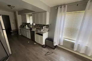 12235 Fairway Cir, Blue Island, IL 60406 - Photo 19