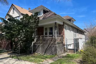 8639 S Burnham Ave, Chicago, IL 60617 - Photo 1