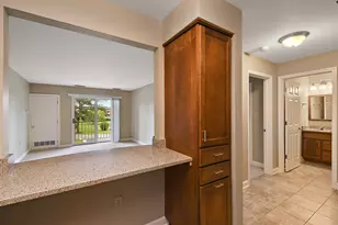 10300 Village Circle Dr, Palos Park, IL 60464 - Photo 7