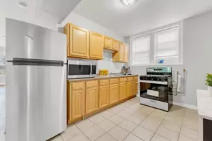 8012 S Essex Ave, Chicago, IL 60638 - Photo 5