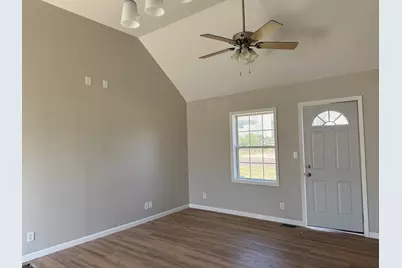 561 Laharpe Street, Lasalle, IL 61301 - Photo 5