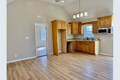 561 Laharpe Street, Lasalle, IL 61301 - Photo 11