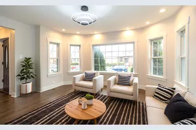 5529 W Cornelia Avenue, Chicago, IL 60641 - Photo 3