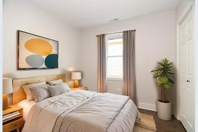 5529 W Cornelia Avenue, Chicago, IL 60641 - Photo 11