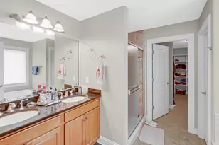 921 Tivoli Dr, Rockford, IL 61107 - Photo 9