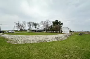 567 E 9000 Road N, Manteno, IL 60950 - Photo 13