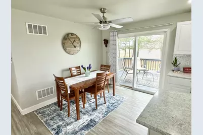 567 E 9000 Road N, Manteno, IL 60950 - Photo 5