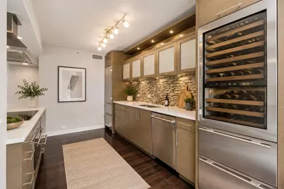 400 E Ohio Street #603, Chicago, IL 60611 - Photo 5