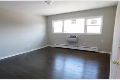 [Address not provided], Hillside, IL 60162 - Photo 3