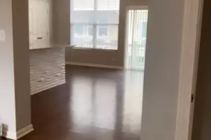 1100 Evergreen Ave, Des Plaines, IL 60016 - Photo 11