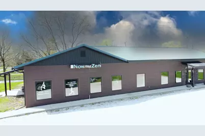 201 E Main Street, Crescent City, IL 60928 - Photo 9