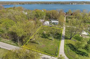 28490 W Main St, Wauconda, IL 60084 - Photo 1