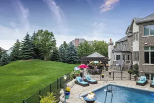 319 Claremont Ct, Naperville, IL 60540 - Photo 5