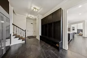 319 Claremont Ct, Naperville, IL 60540 - Photo 19