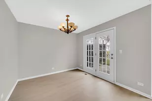 2073 Cambria Ct, Northbrook, IL 60062 - Photo 9