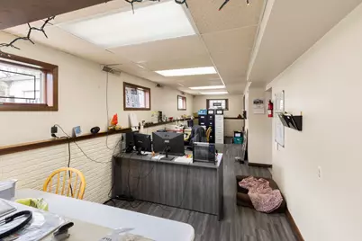 330 E Winslow Street, Freeport, IL 61032 - Photo 5