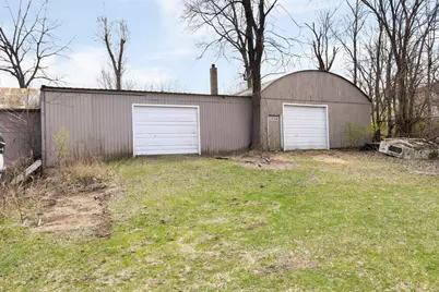 330 E Winslow Street, Freeport, IL 61032 - Photo 11