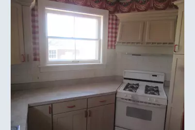 2 N Harlem Avenue, Freeport, IL 61032 - Photo 11