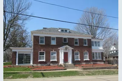 2 N Harlem Avenue, Freeport, IL 61032 - Photo 1