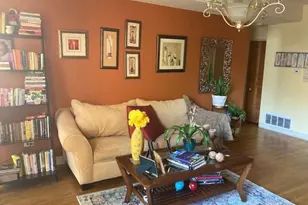 7308 S Yates Blvd, Chicago, IL 60649 - Photo 5