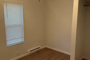 2318 Washington St, Waukegan, IL 60085 - Photo 5