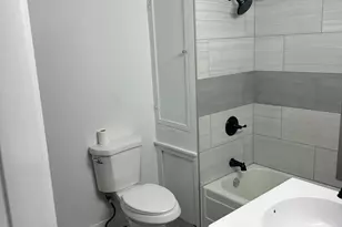 2318 Washington St, Waukegan, IL 60085 - Photo 7