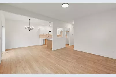 3712 Lighthouse Pointe Point, Champaign, IL 61822 - Photo 5