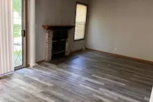 287 Kensington Ct, Gurnee, IL 60031 - Photo 3